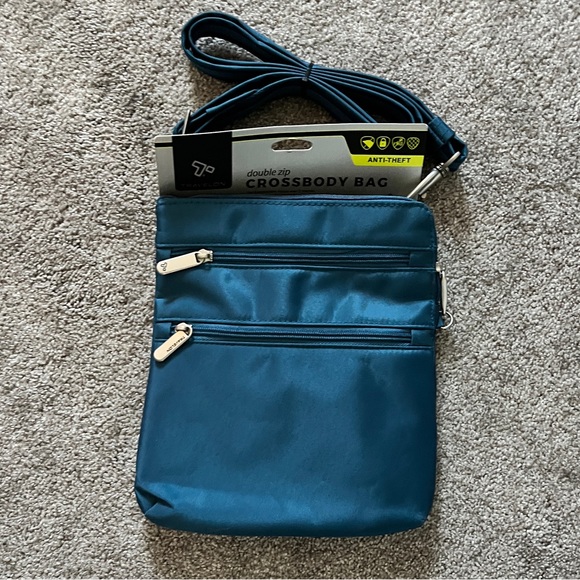 Travelon Handbags - NWT Travelon Anti-Theft Classic Slim Double Zip Crossbody